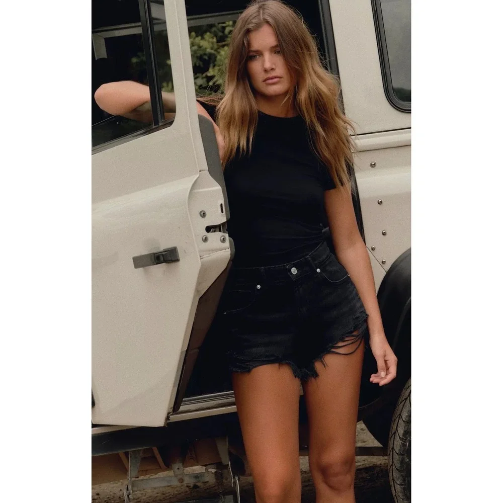 Zara Womens High Rise Distressed Denim Shorts Washed Black Raw‎ Hem Size 10 NEW